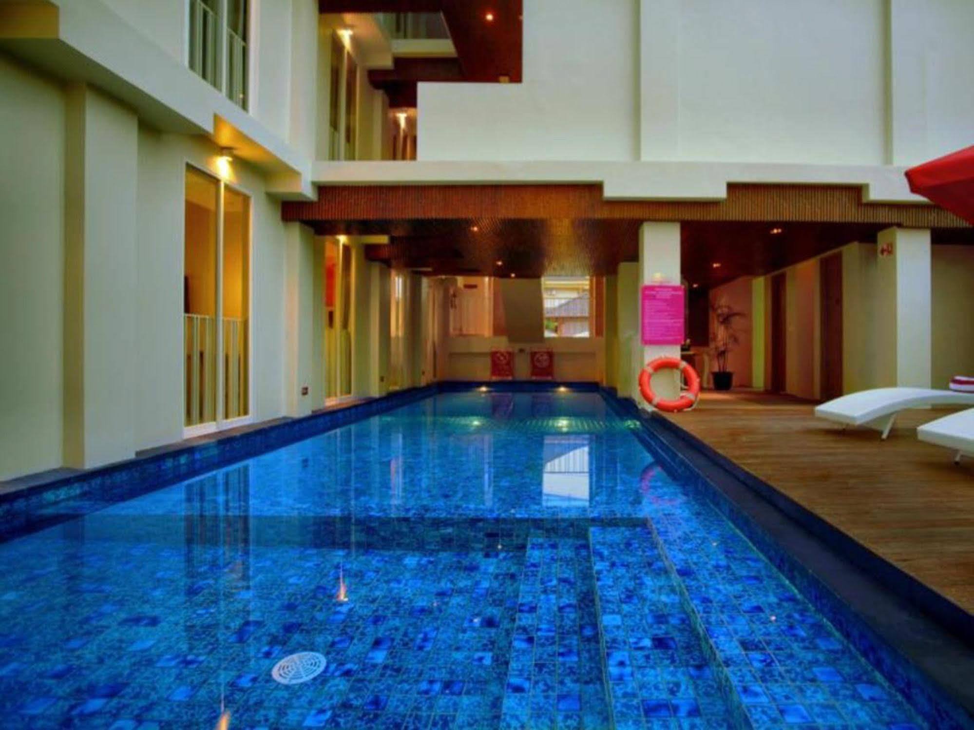 Favehotel Kuta Square Buitenkant foto